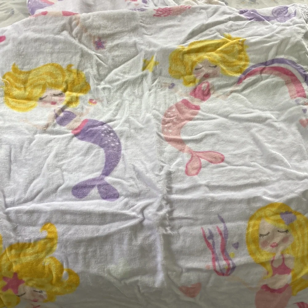 NWOT AUTHENTIC KIDS Mermaid Print Backpack Beach Towel